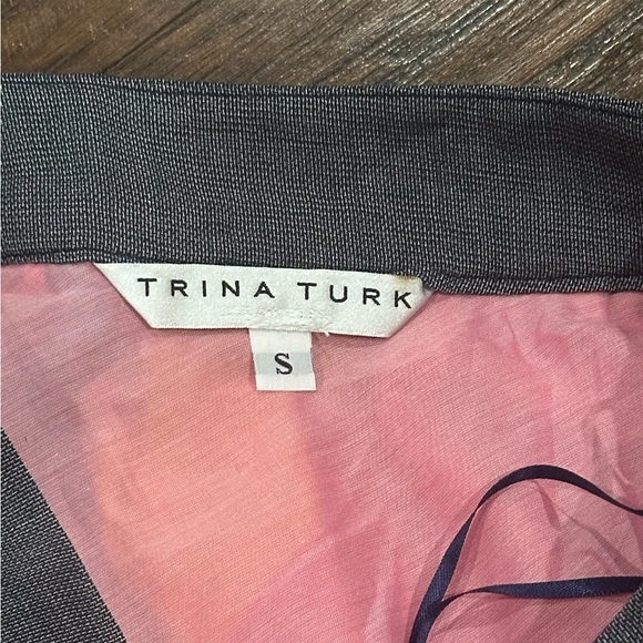 Trina Turk Women's One Arm Top Size S - Picture 5 of 9